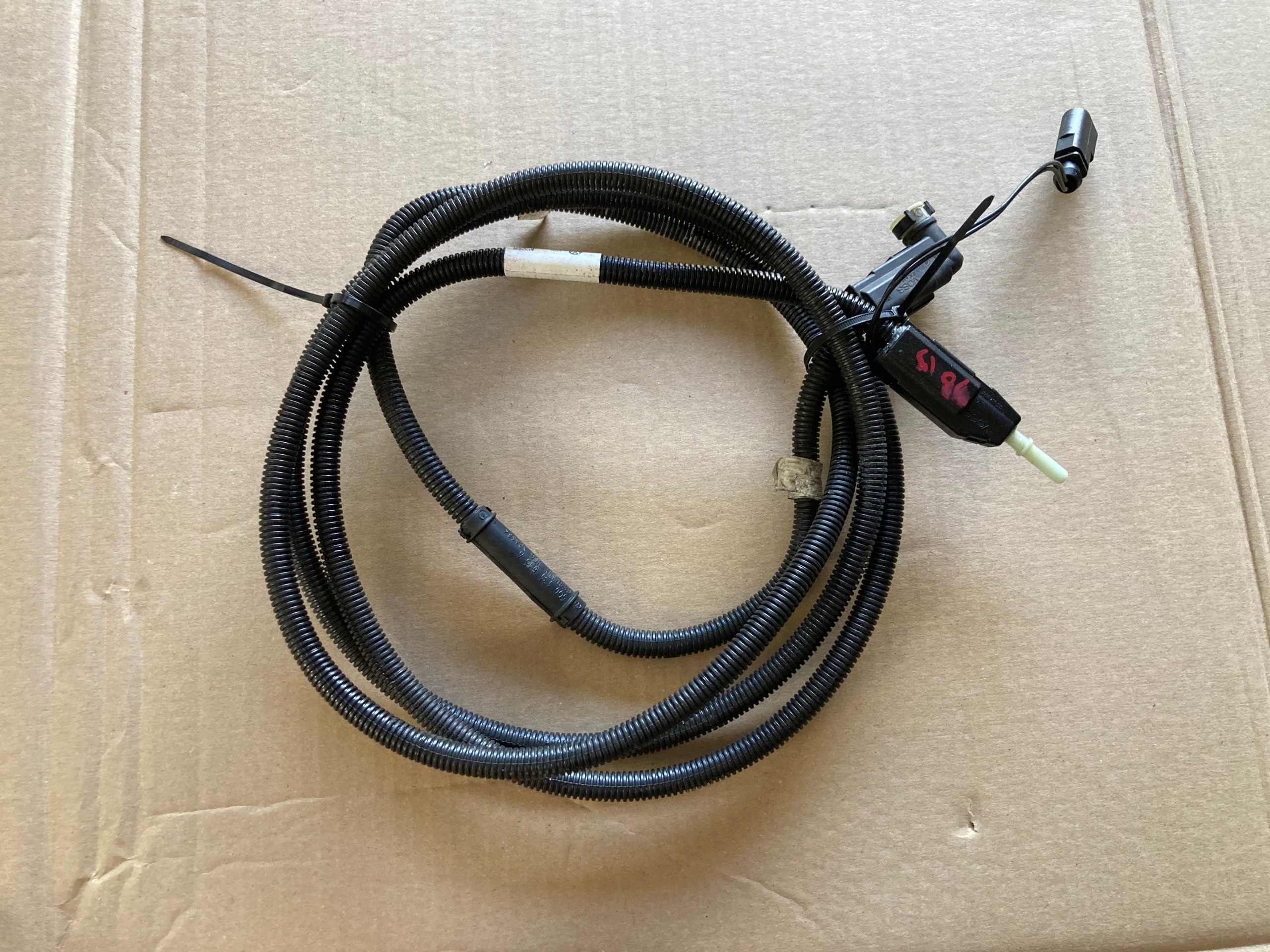 AdBlue-putki VW Passat B8 3Q0131984R image 2