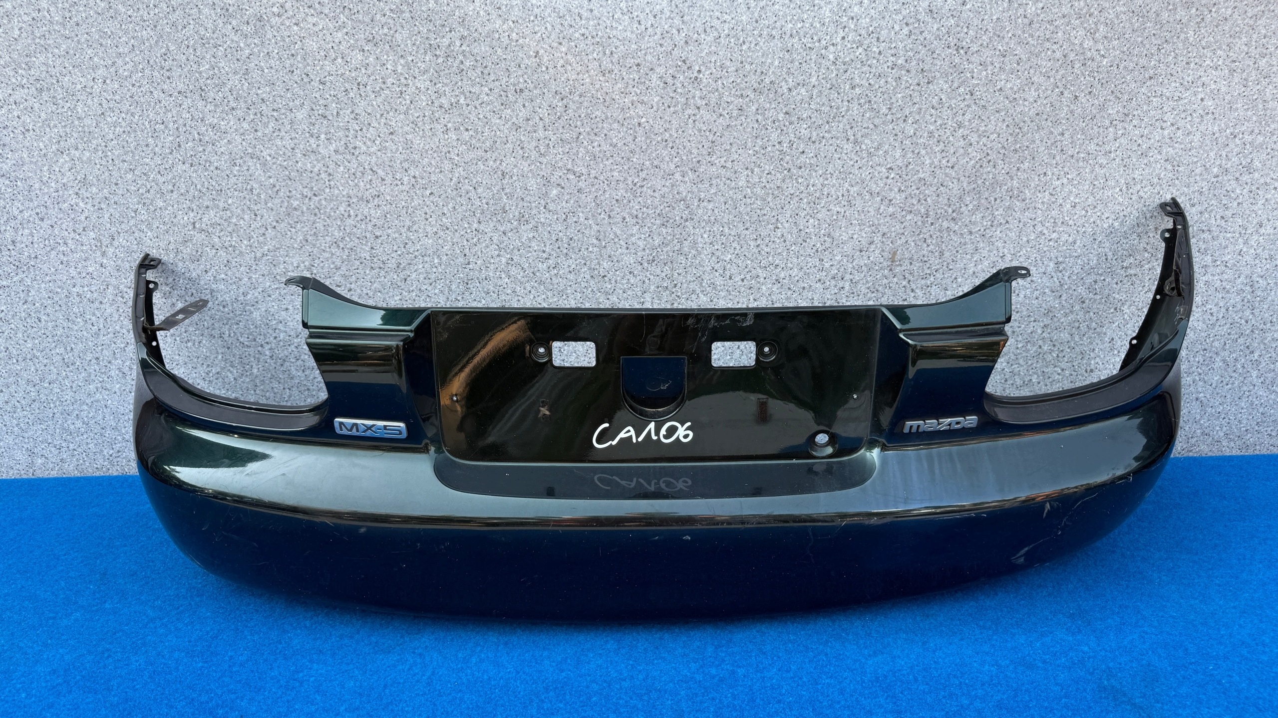Mazda MX-5 NC Achterbumper + Emblemen image 2
