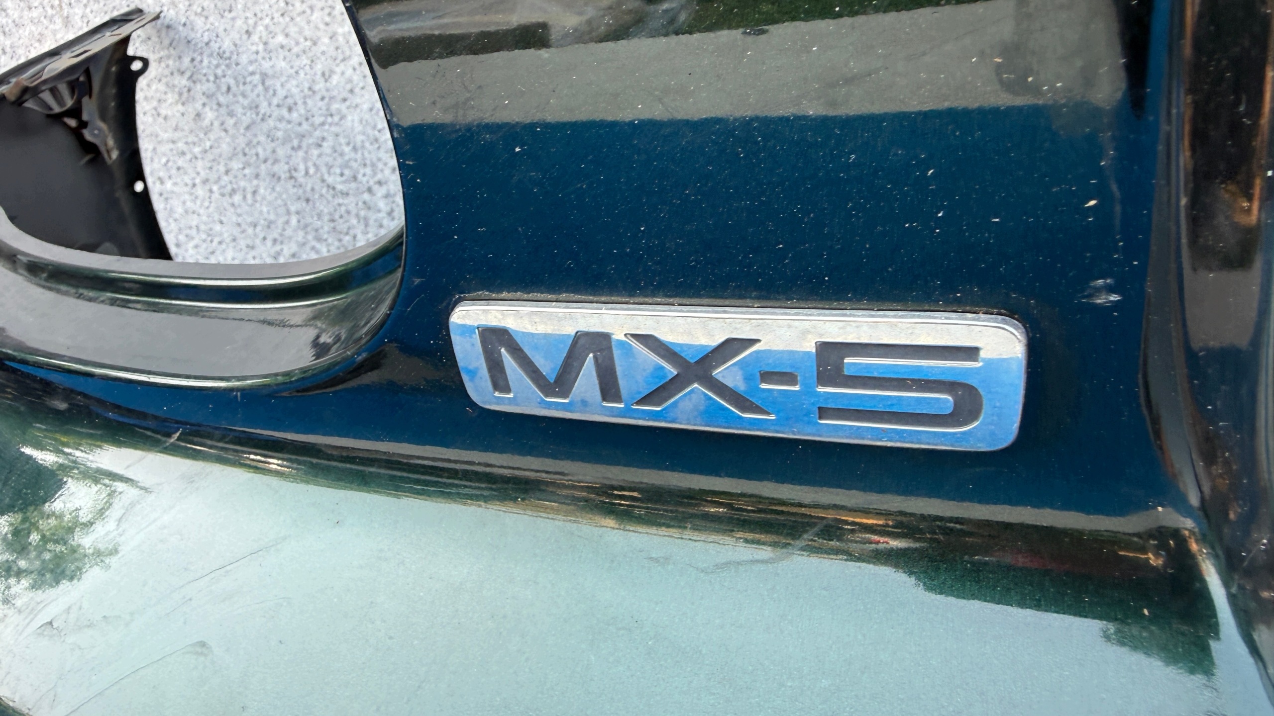 Mazda MX-5 NC Achterbumper + Emblemen image 4