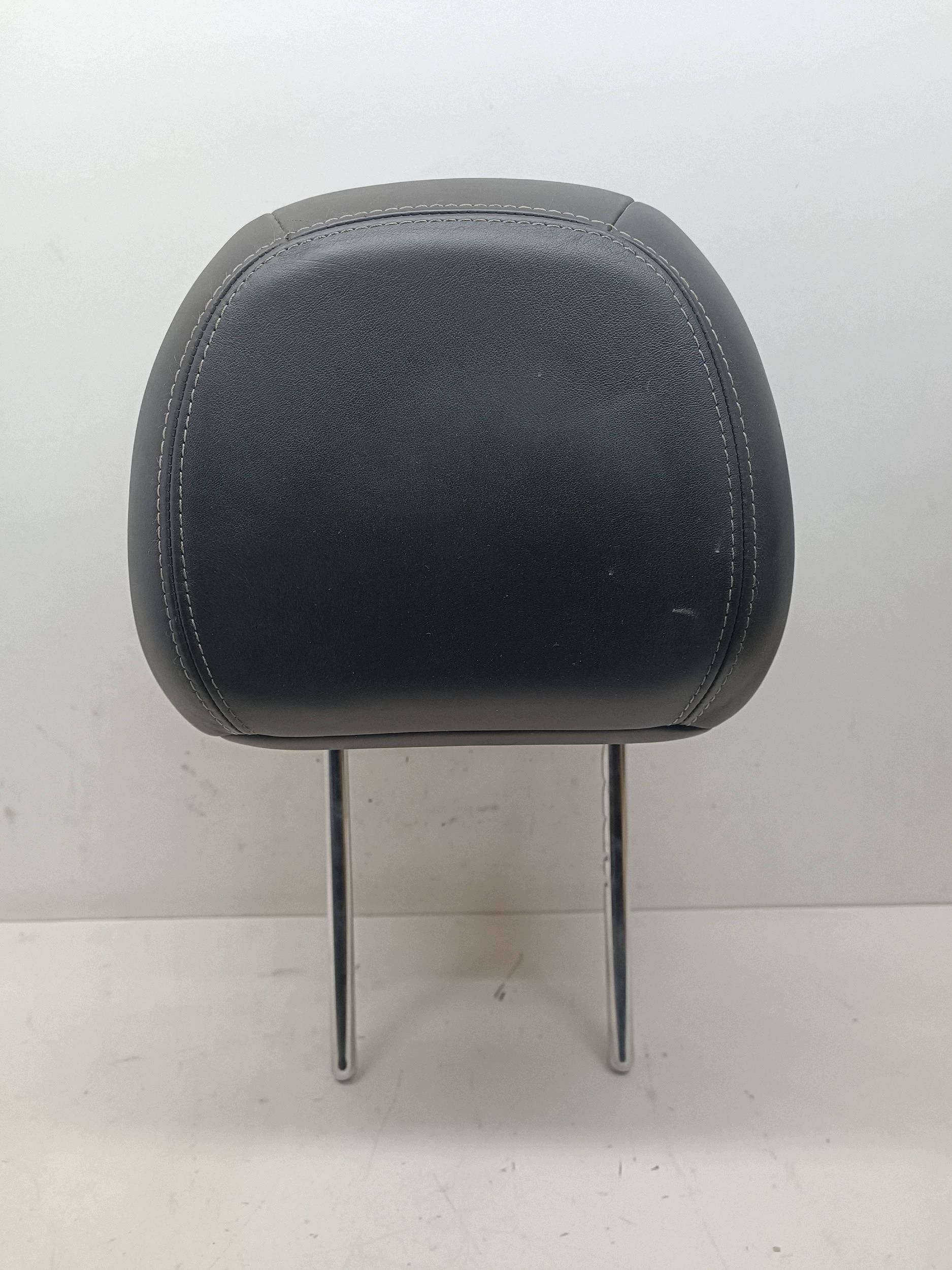 2014 Citroen DS5 Front Headrest Used OEM DLA11516 image 2