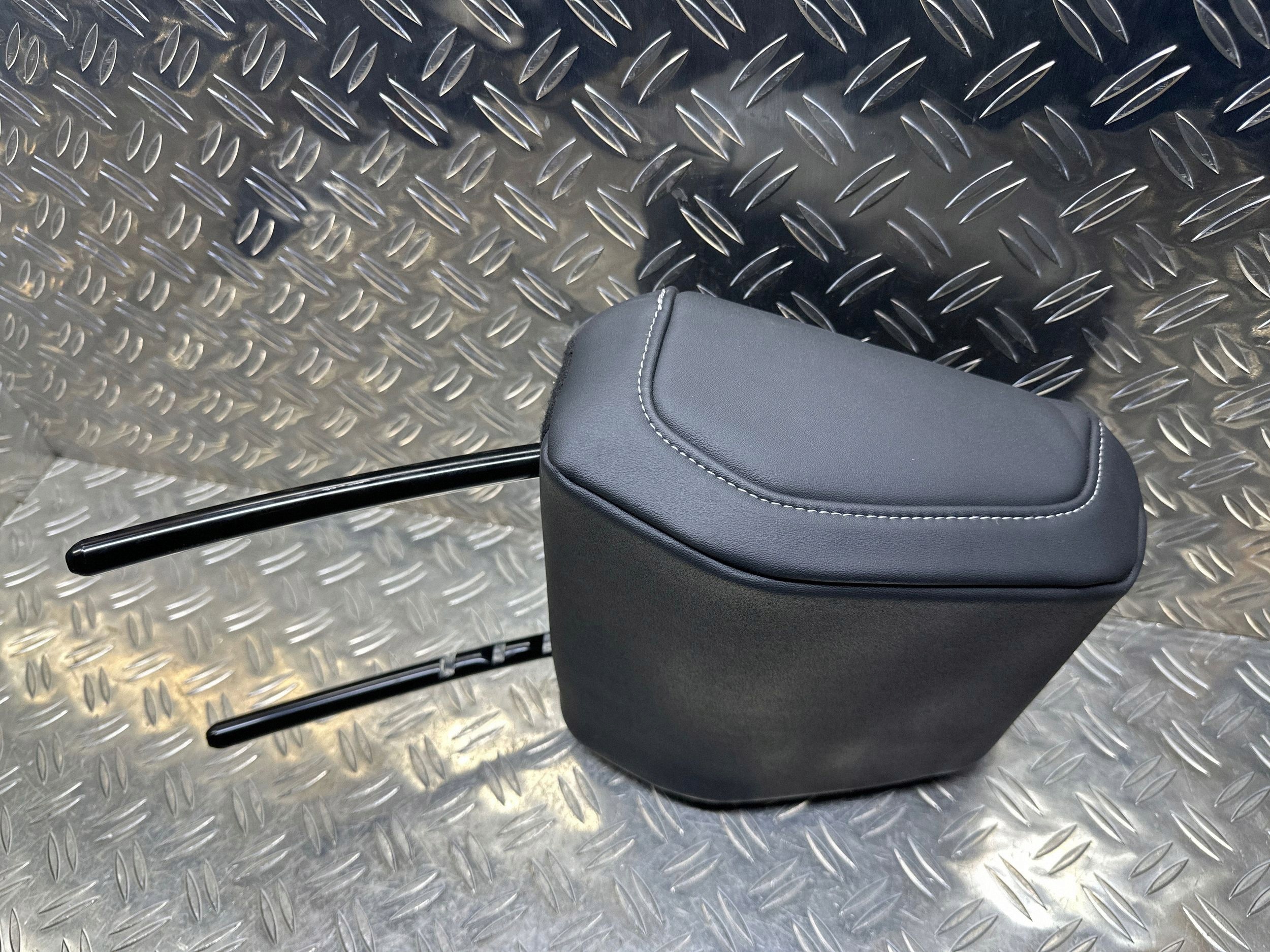 Citroen C4 III e-C4 etuniskatuki DLA15128 image 3