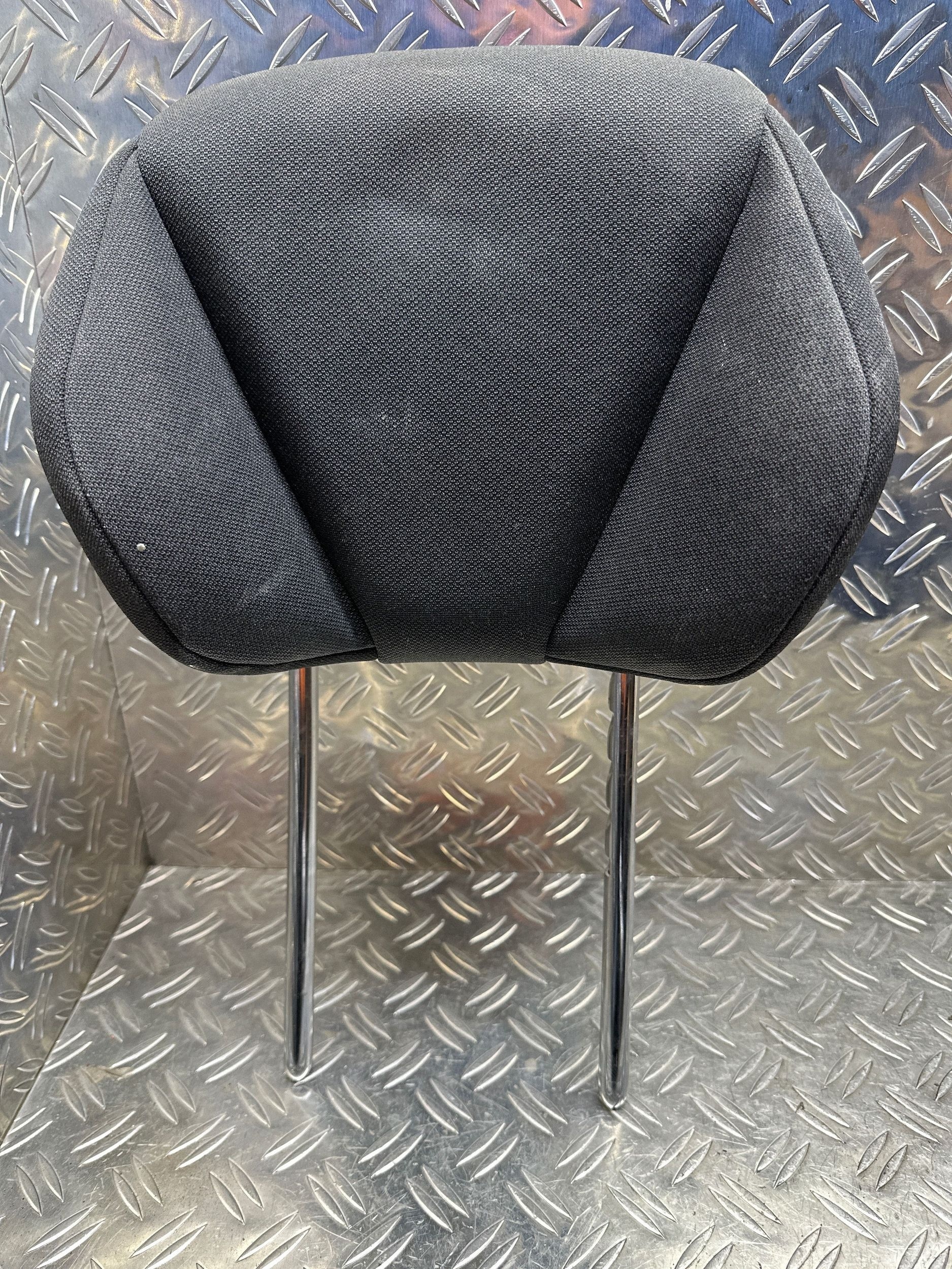 Citroen C4 Picasso Nackstöd fram DLA15890 image 2