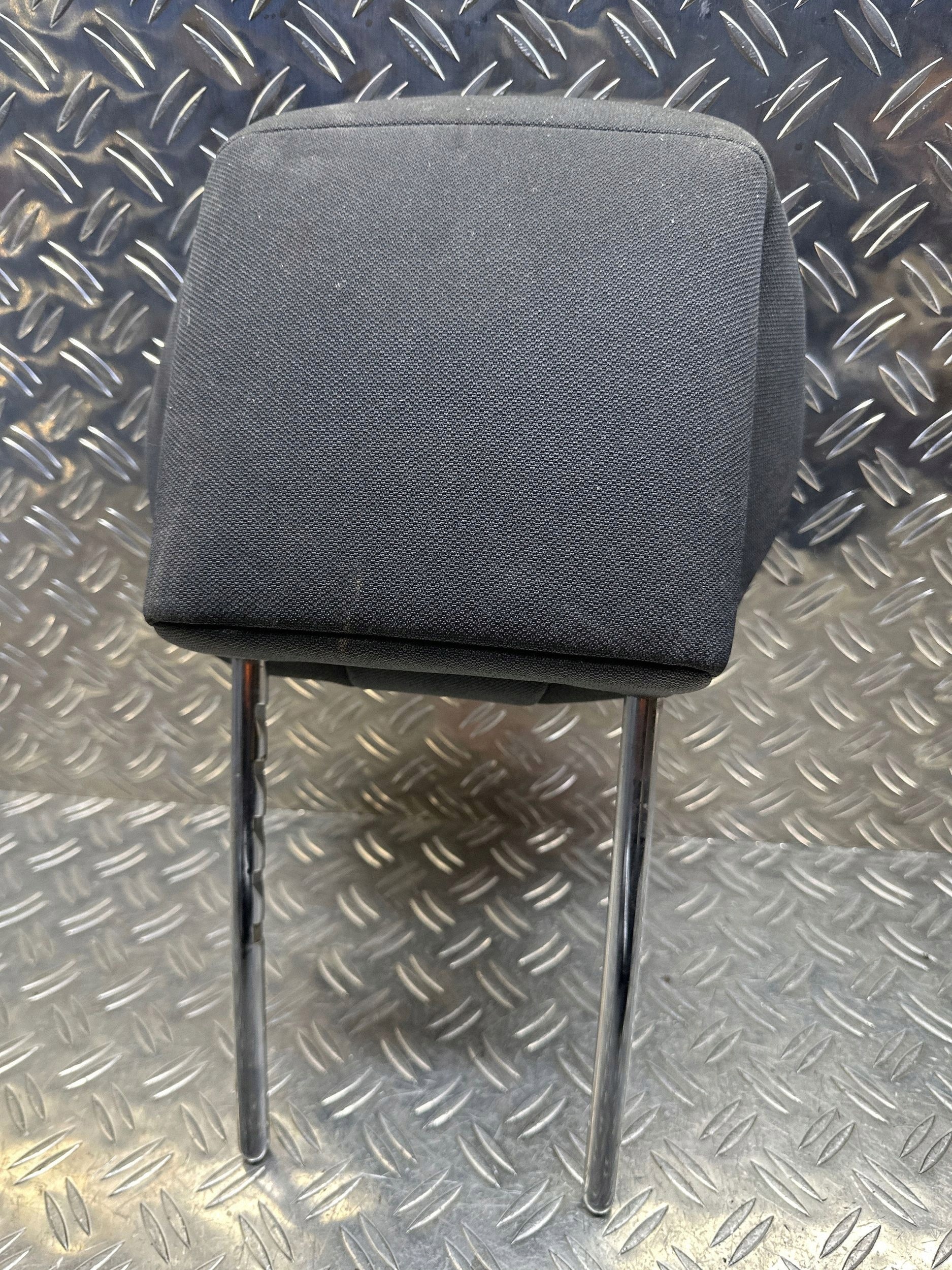 Citroen C4 Picasso Nackstöd fram DLA15890 image 3