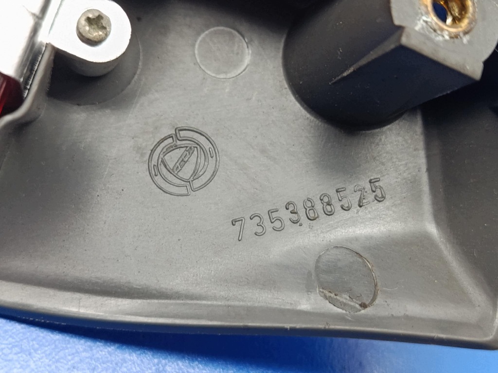 Fiat Panda II Feu additionnel 3e stop C-512415- image 4