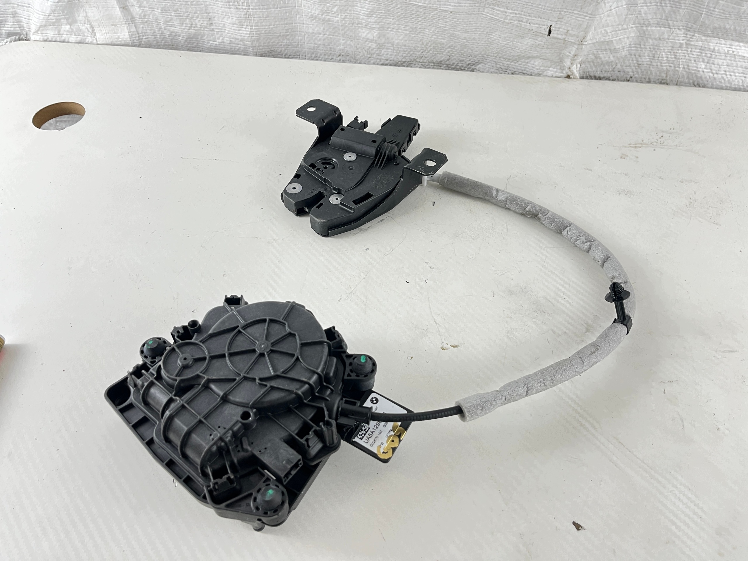 BMW X5 G05 X6 G06 Trunk Closer Motor Right