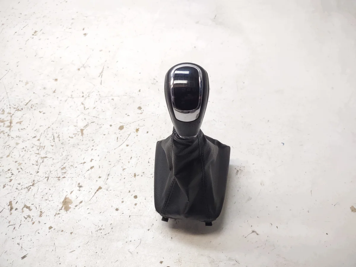 Skoda Superb II Gear Shift Knob 3T0711113G
