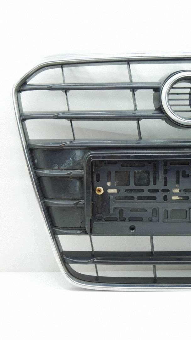 Grilli Audi A5 2011-16 Käytetty image 3