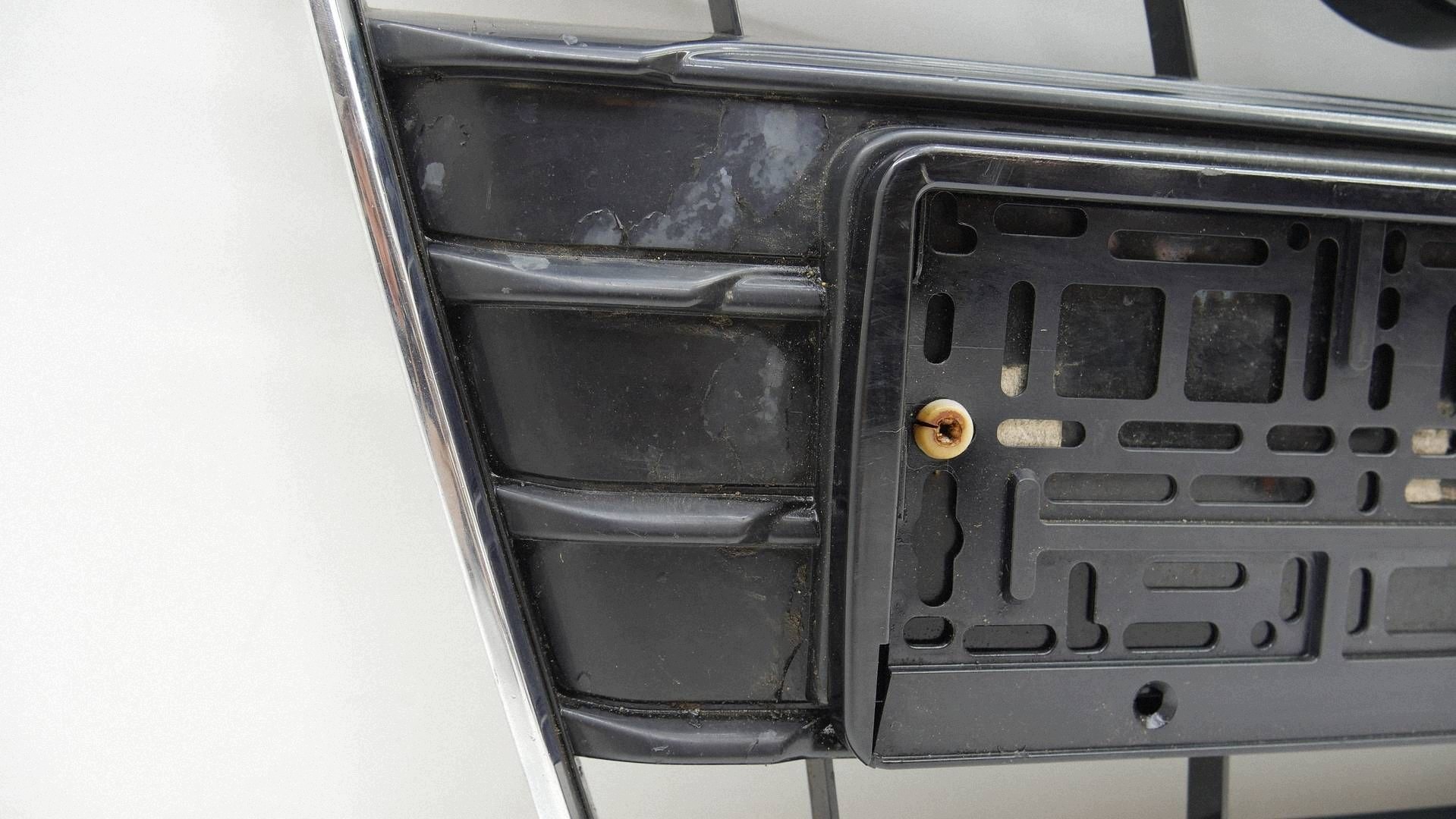 Grilli Audi A5 2011-16 Käytetty image 6