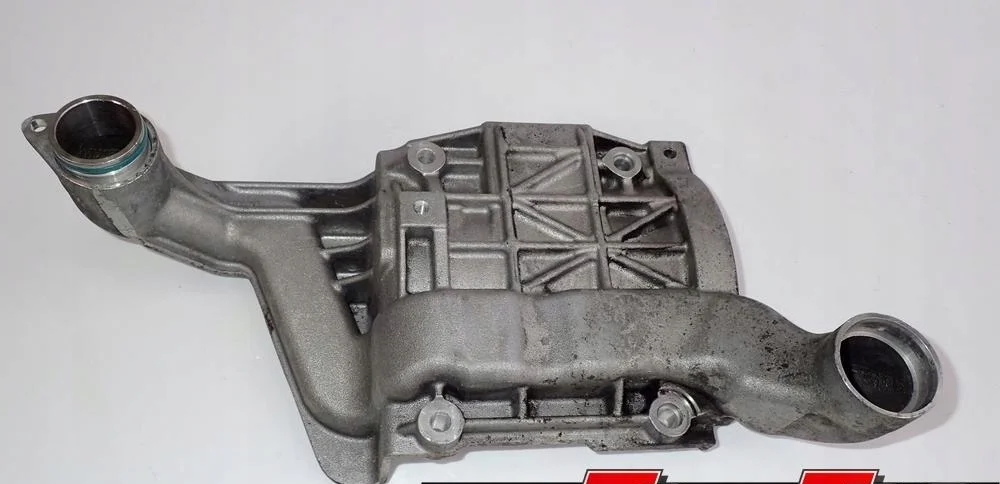 Support compresseur clim Audi Q7 4L 05A260881D image 3