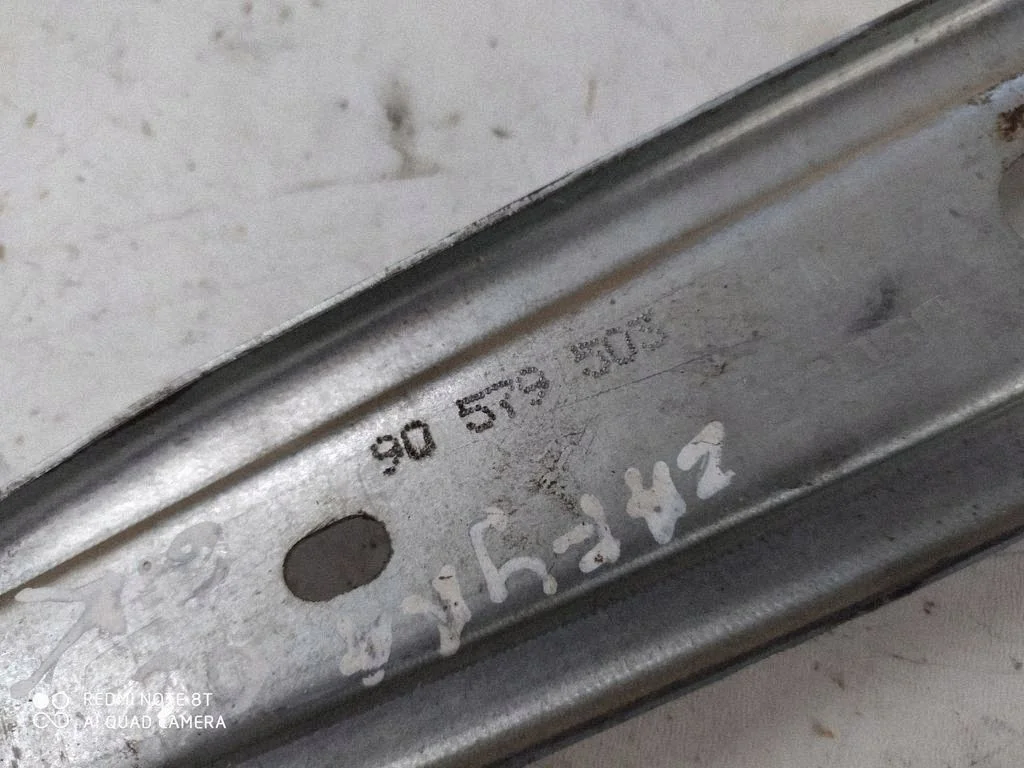 Opel Zafira A lasinnostin manuaalinen takavasen
