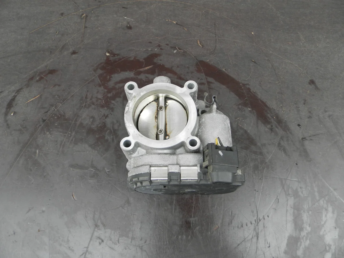 Drosselklappe A2661410525 Bosch 6PIN Mercedes