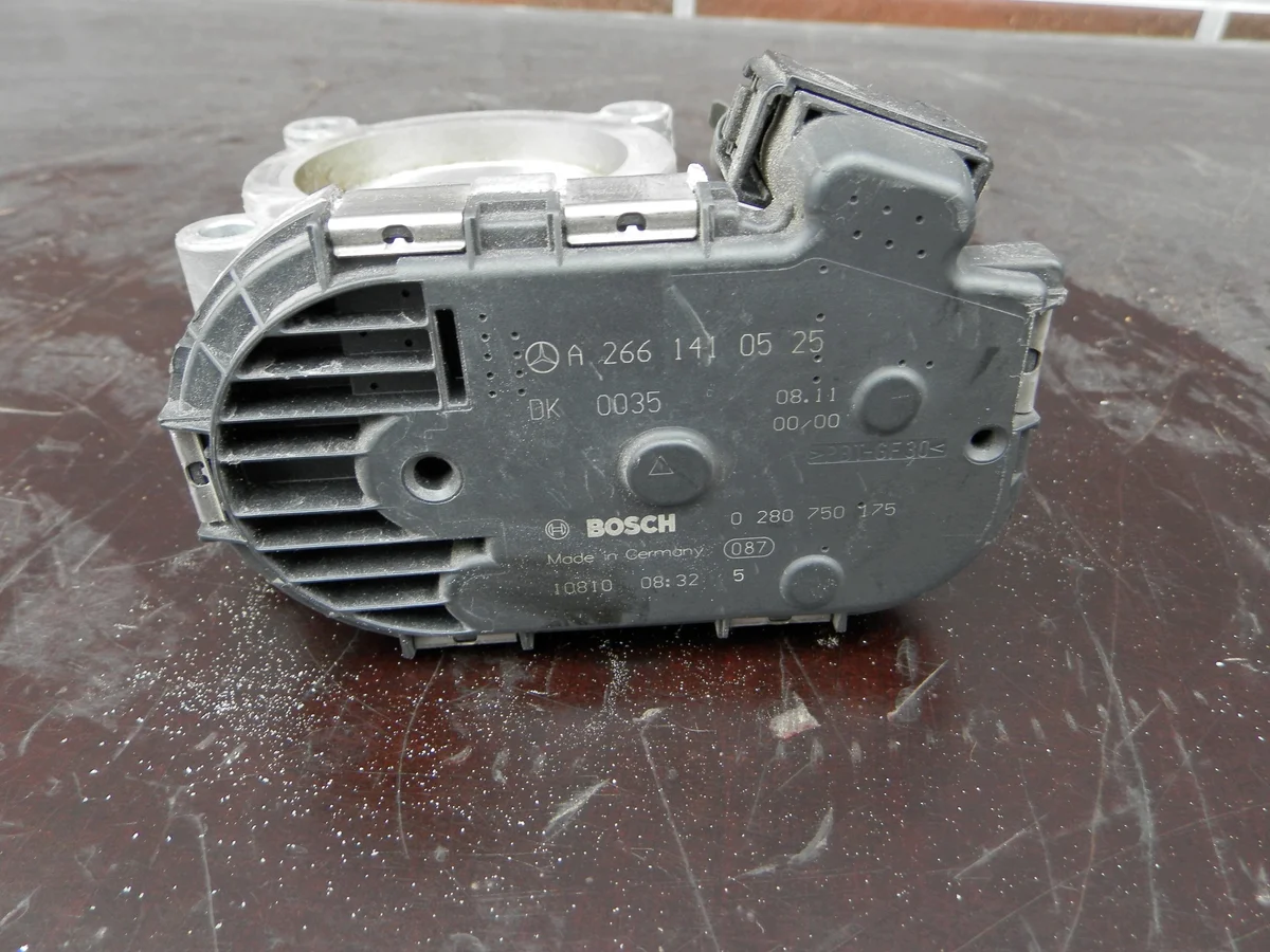 Kaasuläppäkotelo A2661410525 Bosch 6PIN image 5