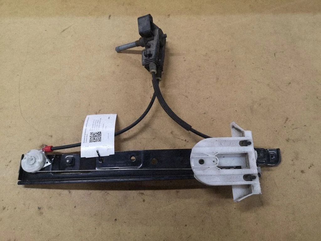 Ford Mondeo MK IV Fensterheber Manuell Hinten image 3