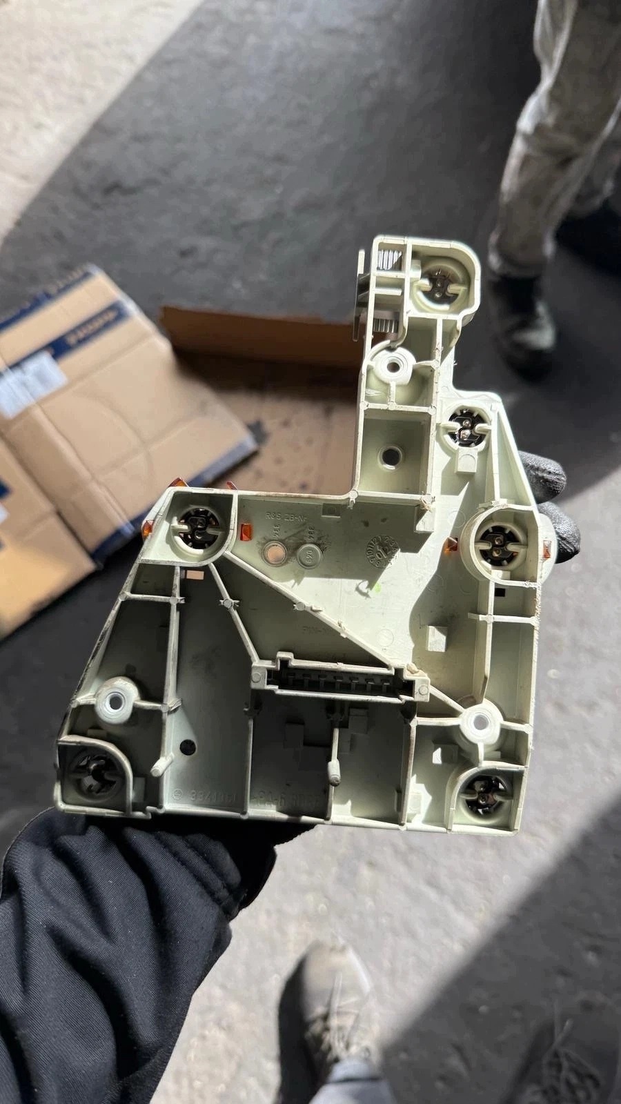 Mercedes W211 takavalon piirilevy LH 2118200