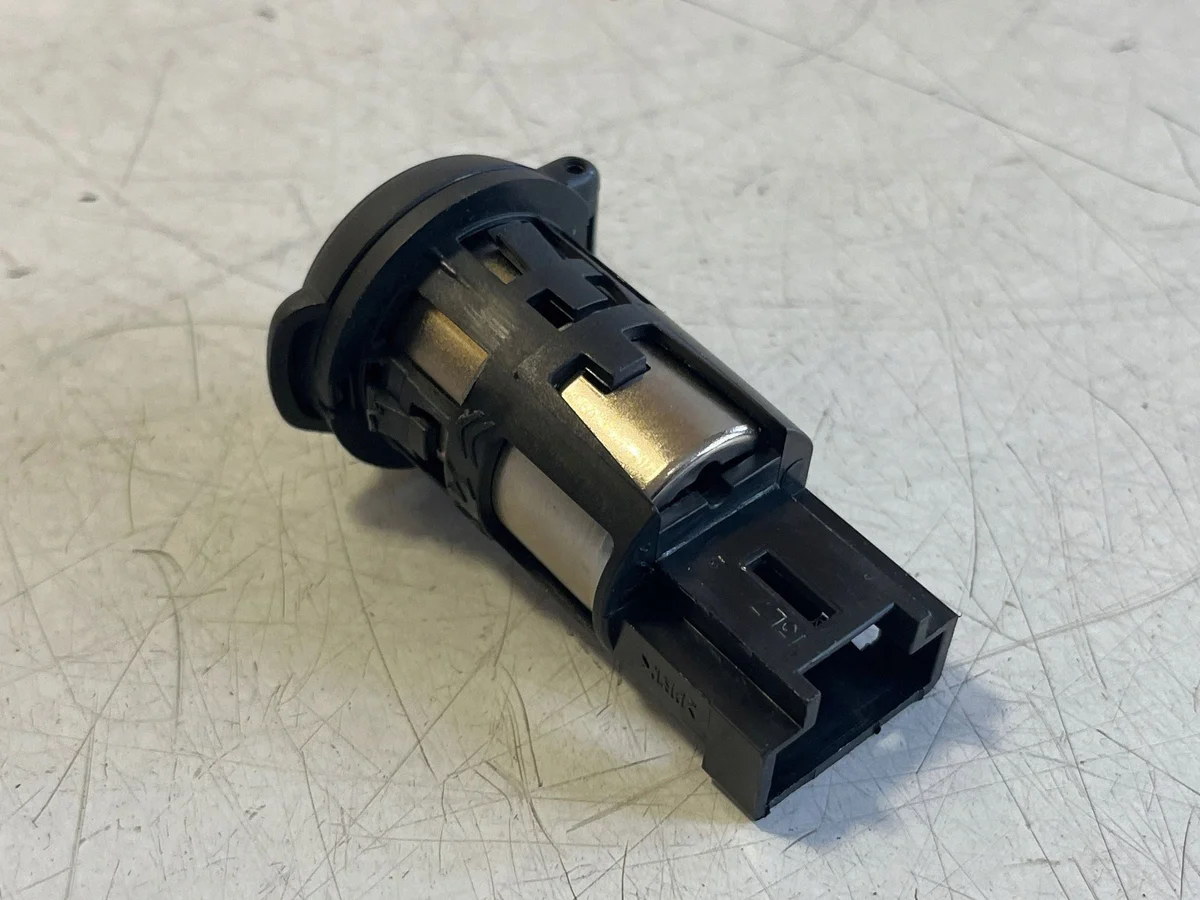 USB Buchse Zigarettenanzünder 966610537700 image 4