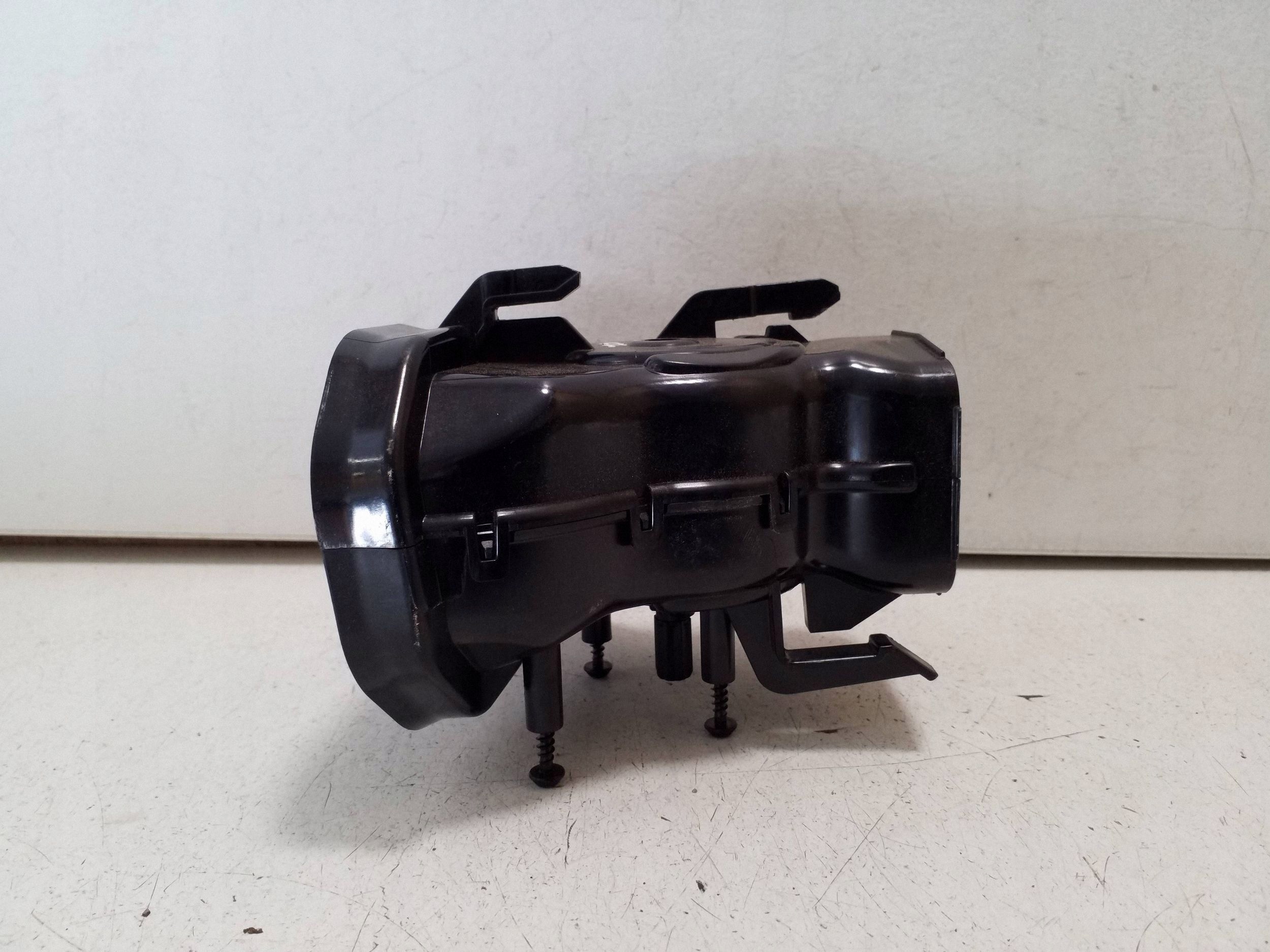 MERCEDES W205 2015 Conduit d'air droit A2058300200 image 3