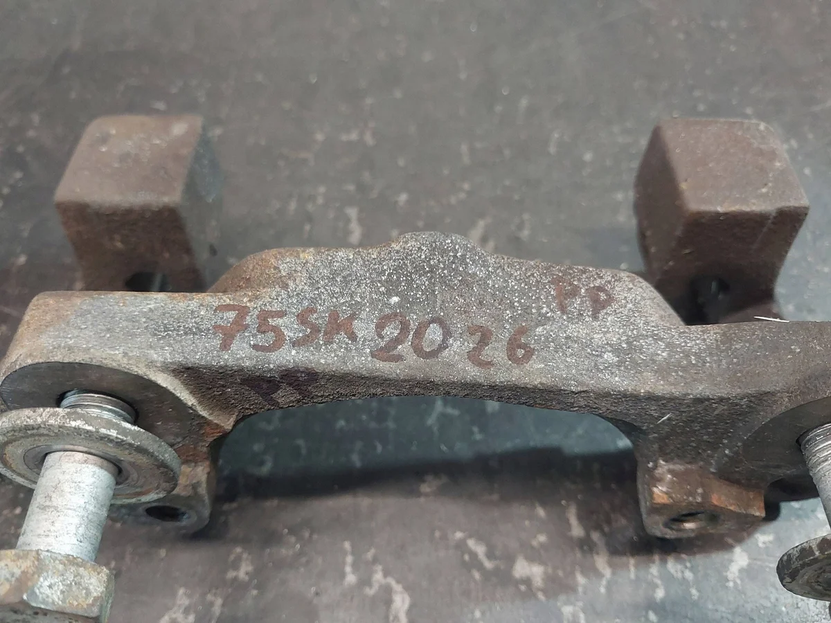 BMW E39 2001 Pince de frein avant 34111164610
