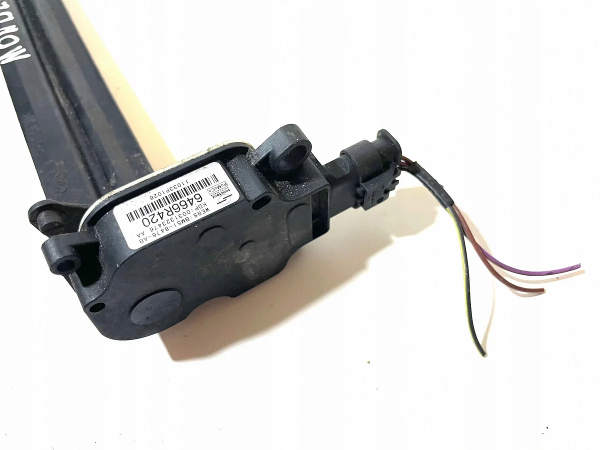 Carcasa Ventilador Ford Mondeo MK IV 6466R420