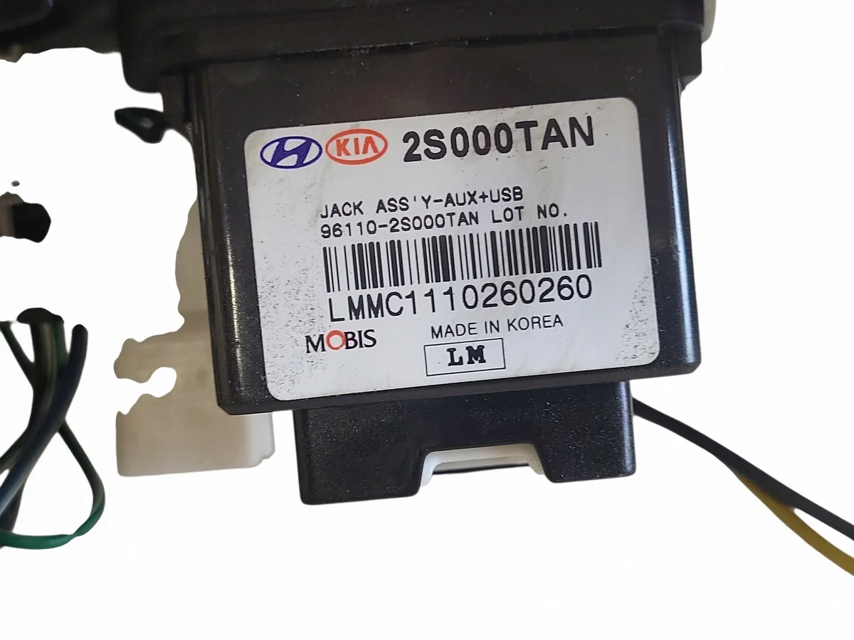 Hyundai OE 84622-2Y000 Usado image 3
