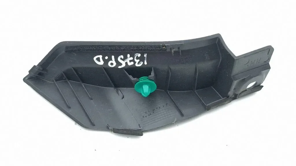 Stötfångarlist Hyundai 84169BE000 Begagnad image 4