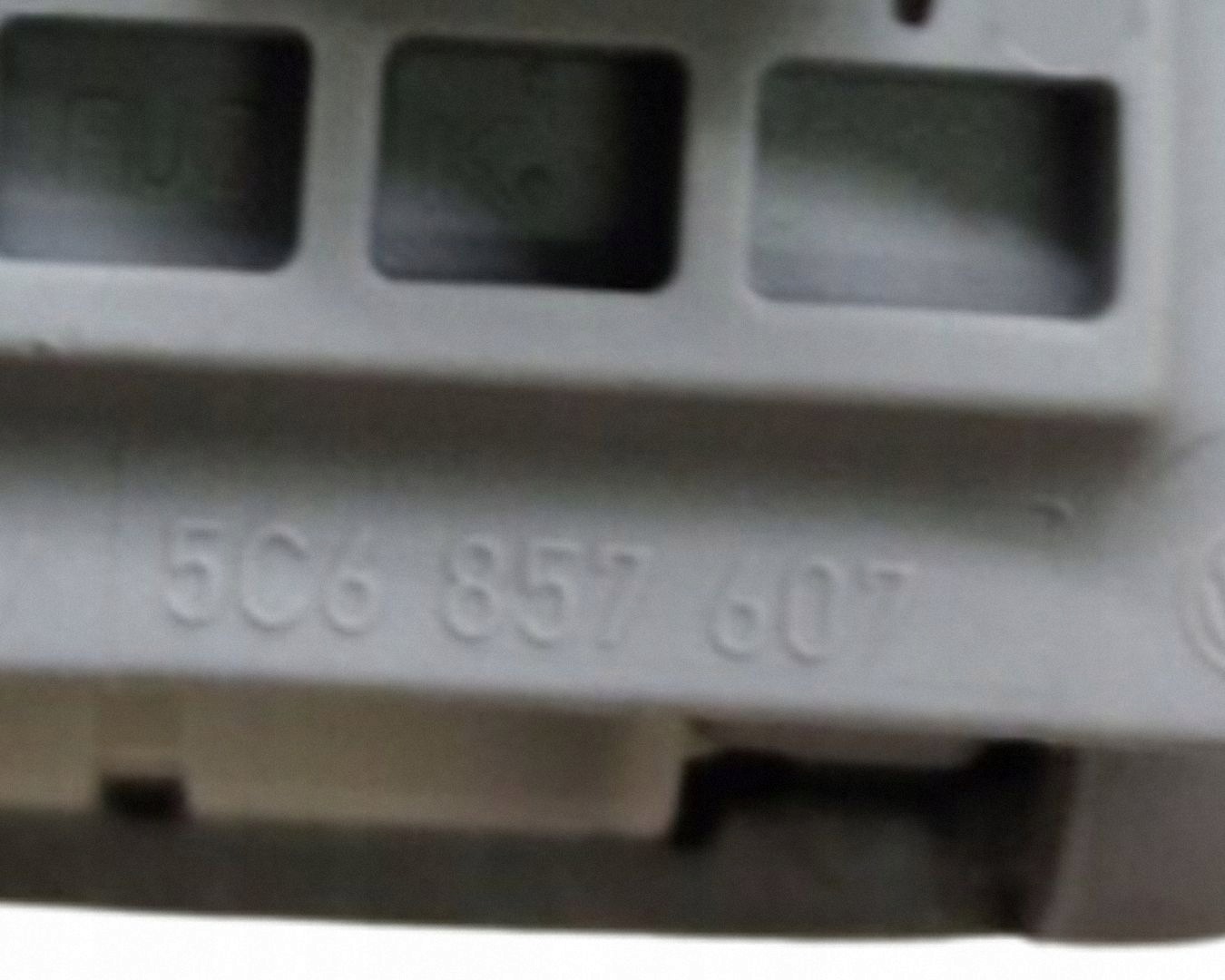 Volkswagen OE 5C6857607 - Pièce d'occasion image 8
