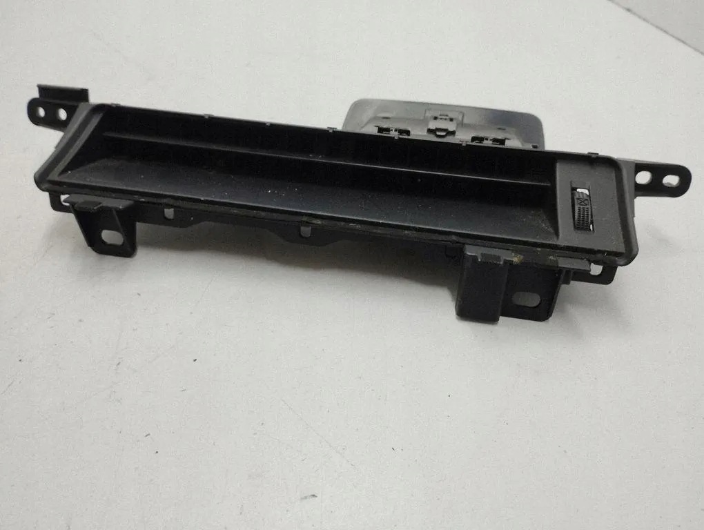 Toyota RAV 4 IV Lüftungsgitter 5583342020 image 2