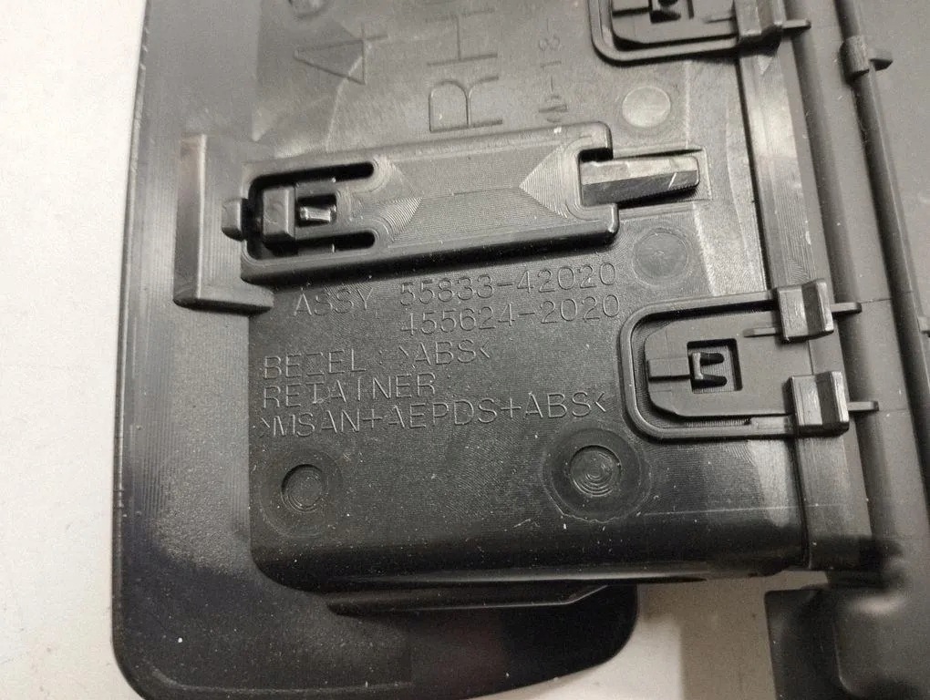 Toyota RAV 4 IV Lüftungsgitter 5583342020 image 6
