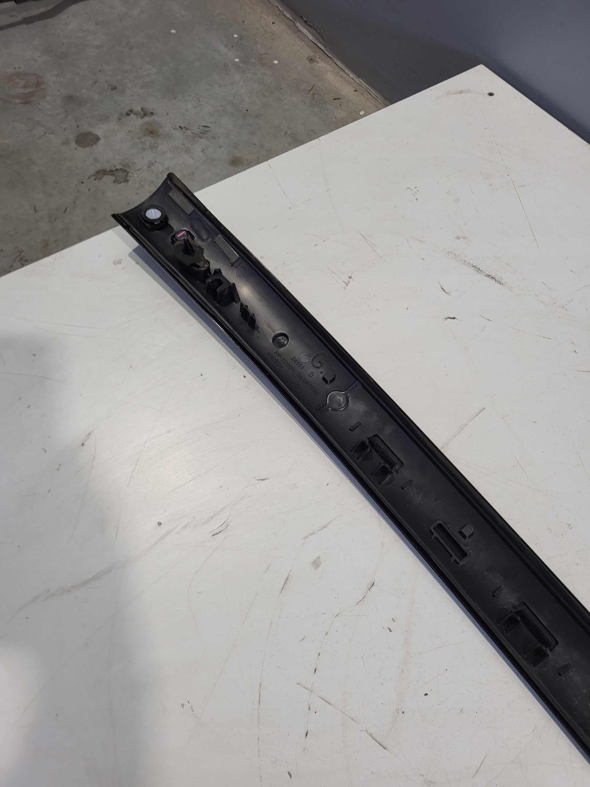 Windschutzscheibenleiste links vorne Renault Scenic 4 727613280R image 9
