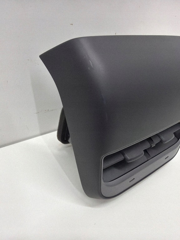 Tesla Model Y Console Air Vent 108792902C image 4