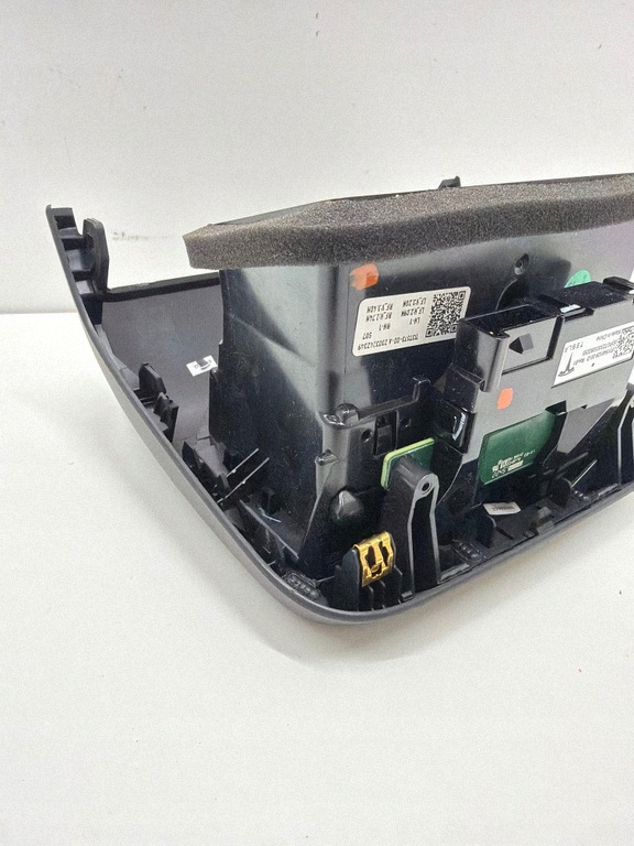 Tesla Model Y Console Air Vent 108792902C image 7