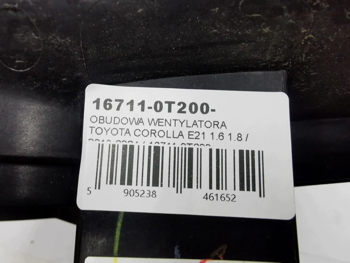 TOYOTA COROLLA E21 tuulettimen kotelo image 10