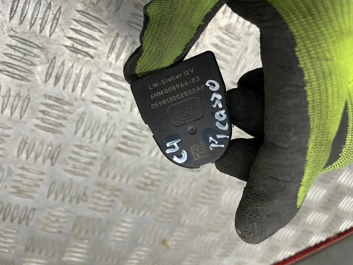 Xenon justeringsmotor 6NM 008944-03