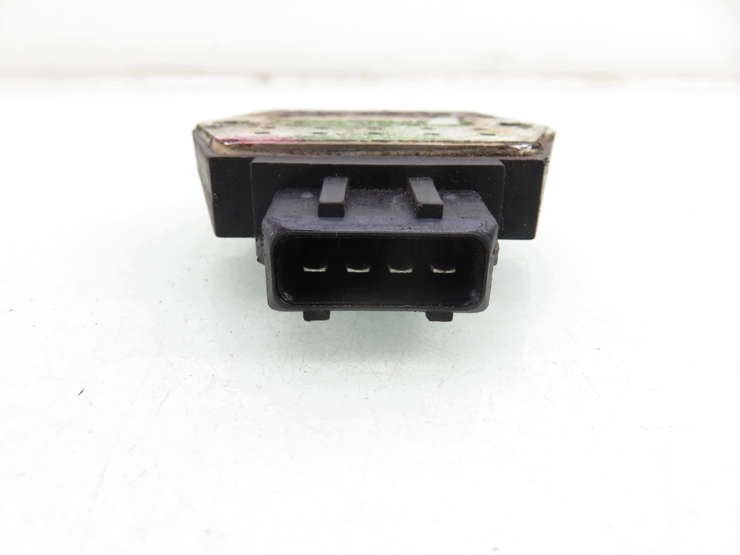 Tändmodul VW Passat B5 1.8T APU 8D0905351 image 7