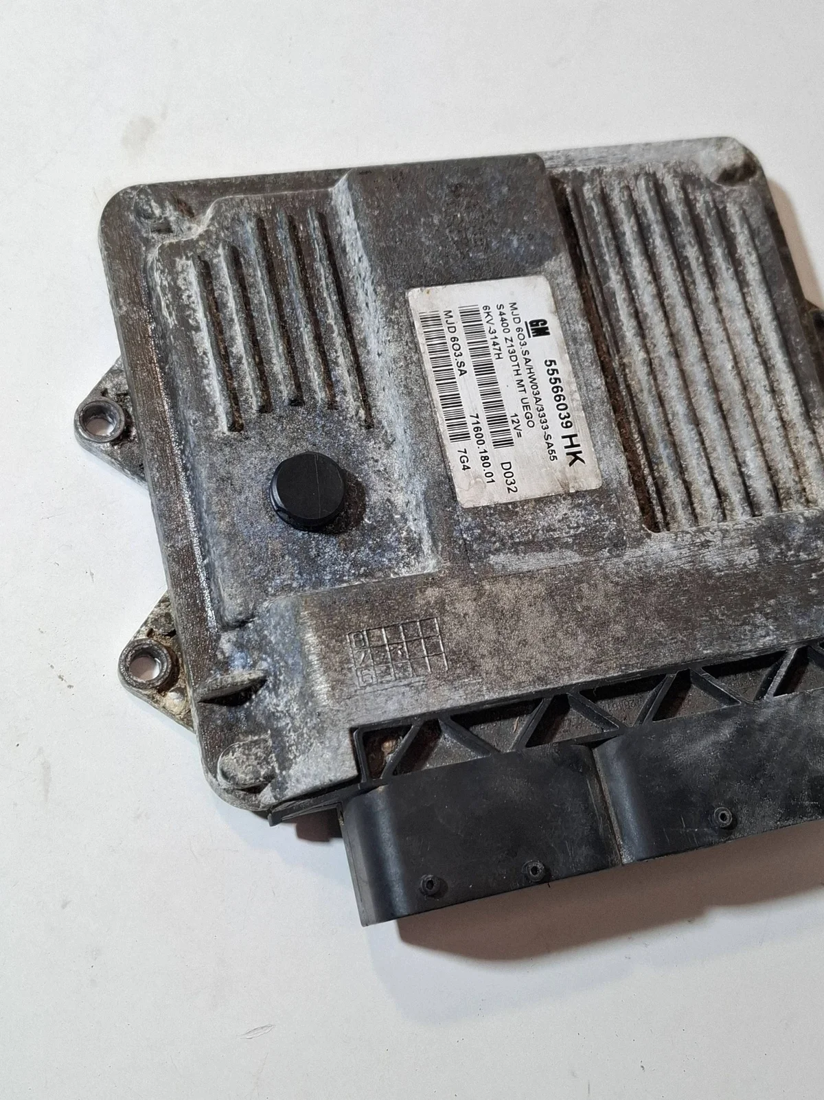 ECU Opel Corsa D 1.3 CDTI 55566039