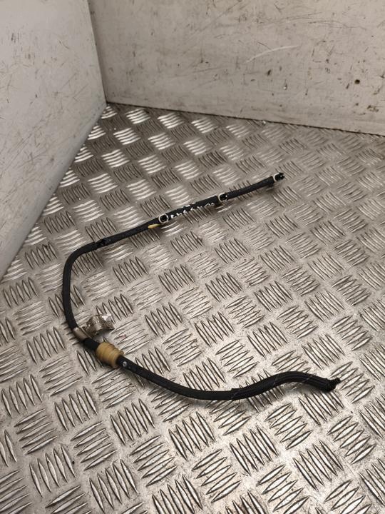 Polttoaineen jakoputki A6540700601 Mercedes-Benz