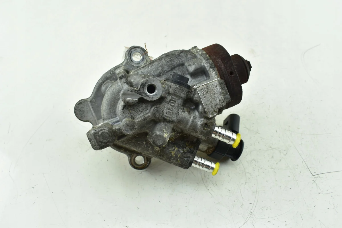 Fuel Injection Pump BMW E90 E87 E60 2.0D image 3