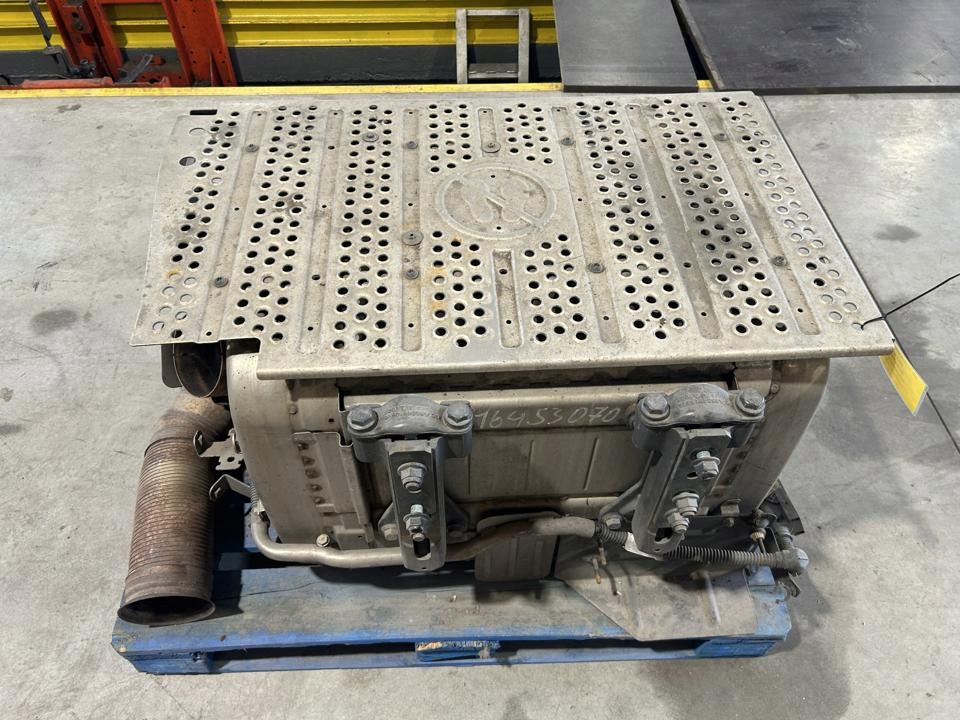 Katalysator Mercedes Actros MP4 A0054904512 image 3