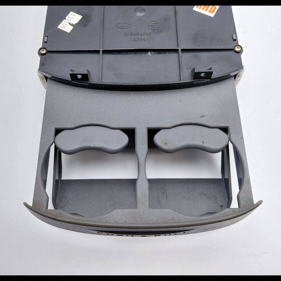 Porta-copos Hyundai Santa Fe Usado OEM image 4
