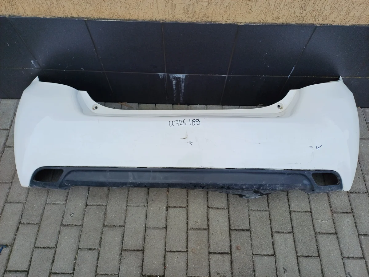 Toyota Yaris 3 puskuri takana 521590D520