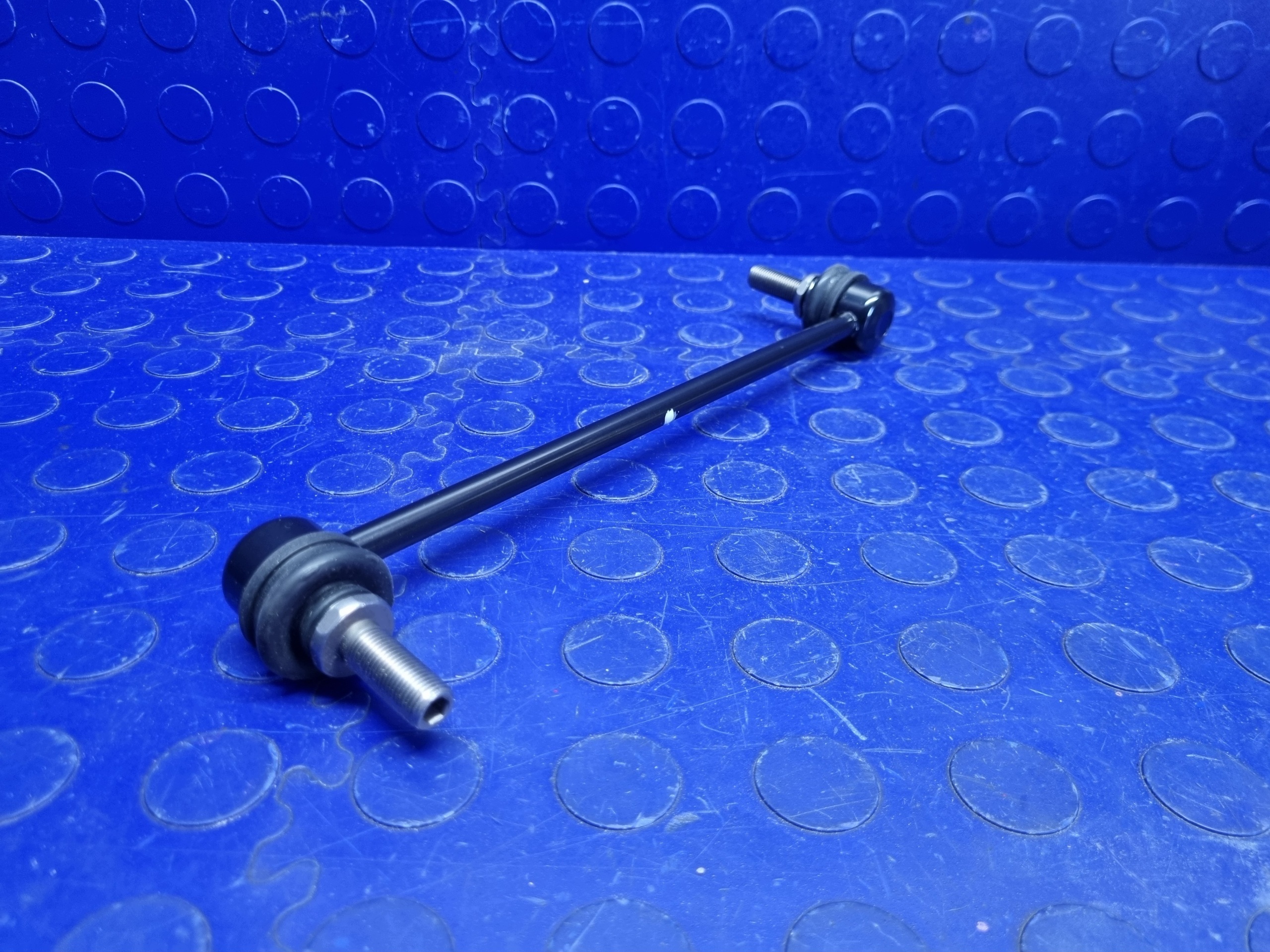 Stabilizer Link for Nissan Juke 54618-BA60A image 3