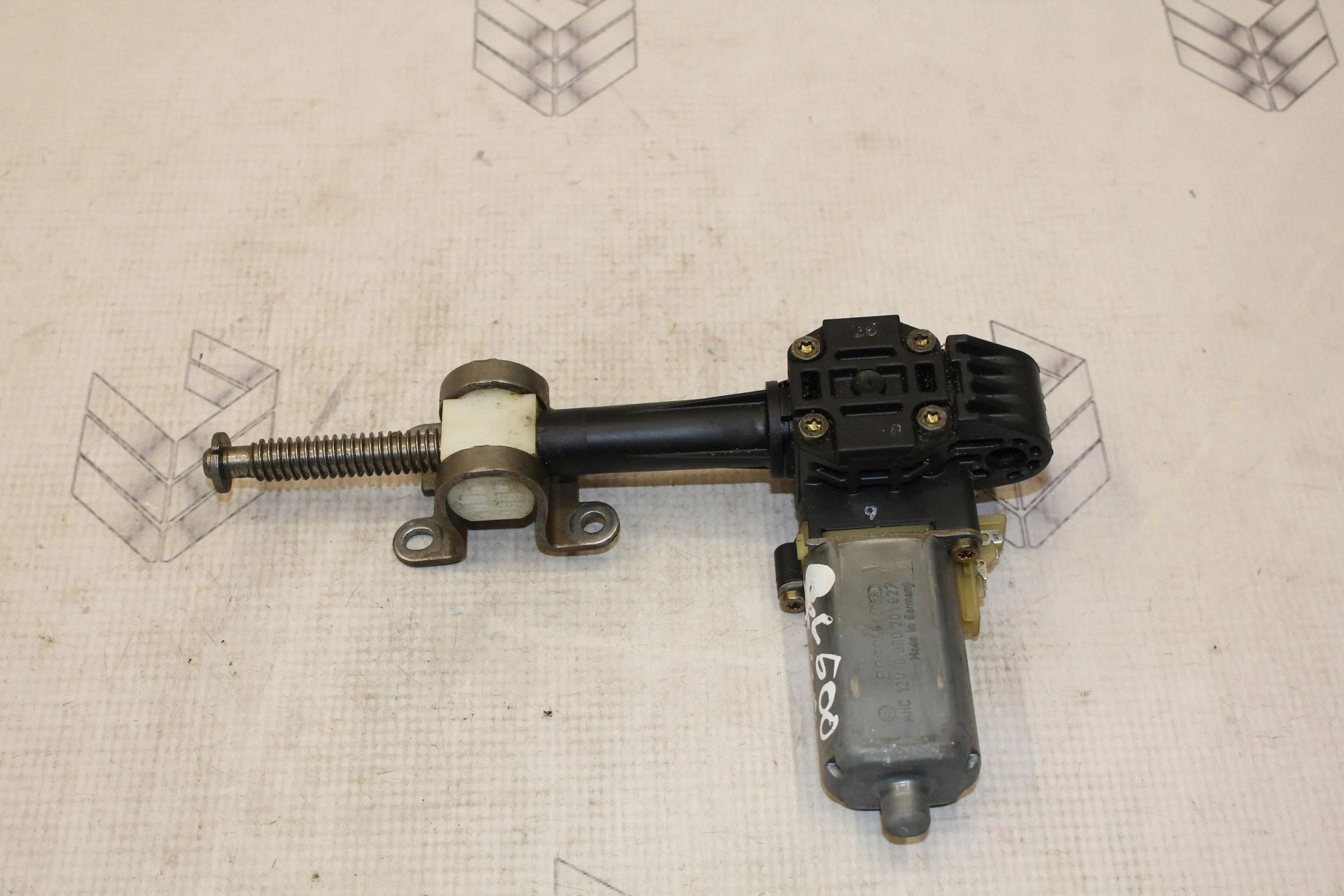Mercedes-Benz S-Class Stoljusteringsmotor Fram 0390201927 image 2