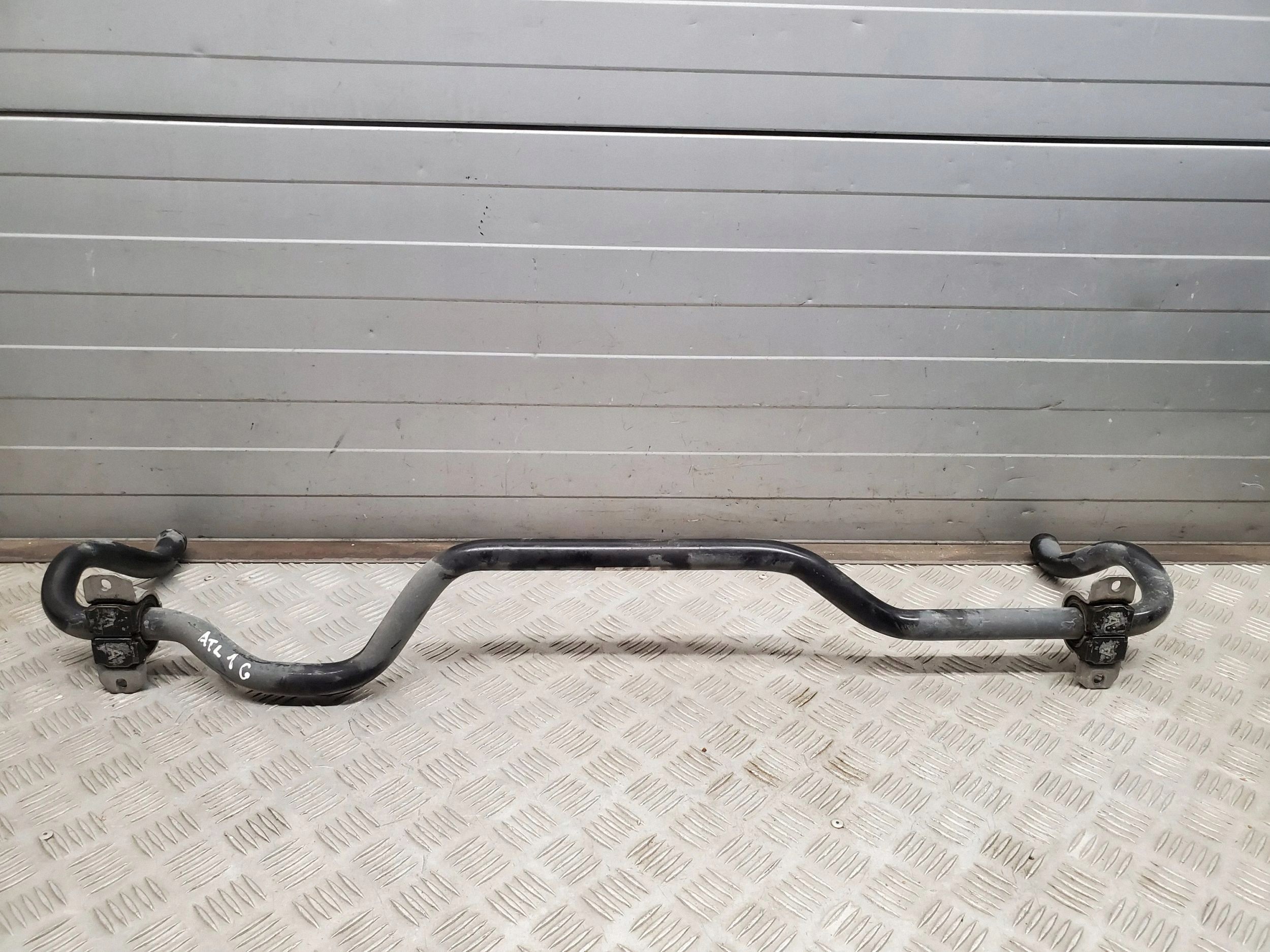 VW Atlas 2021 Stabilisator Hinten 3QF511305L image 2