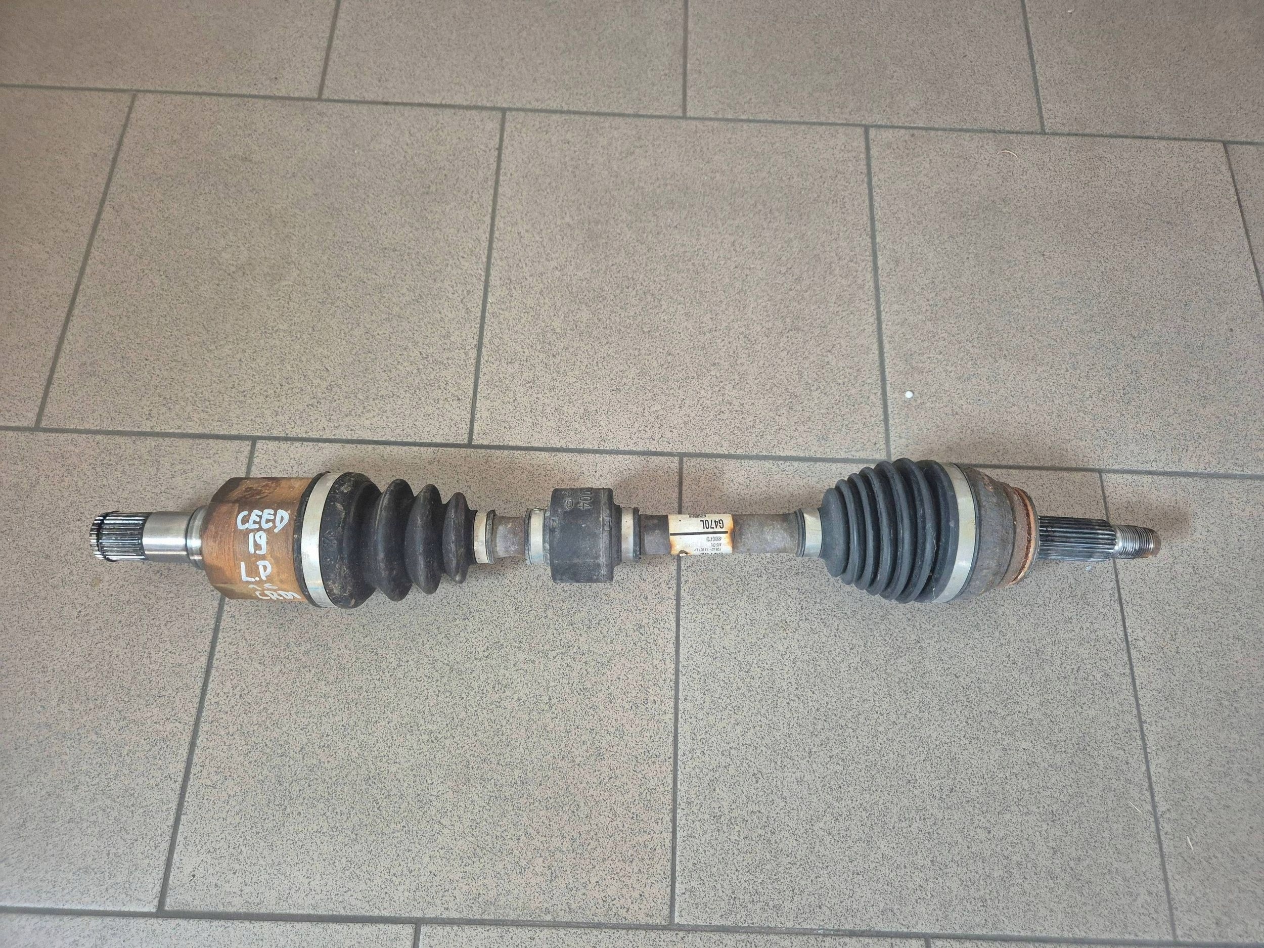 Kia OE 49500G4700 Demi-arbre avant G image 2