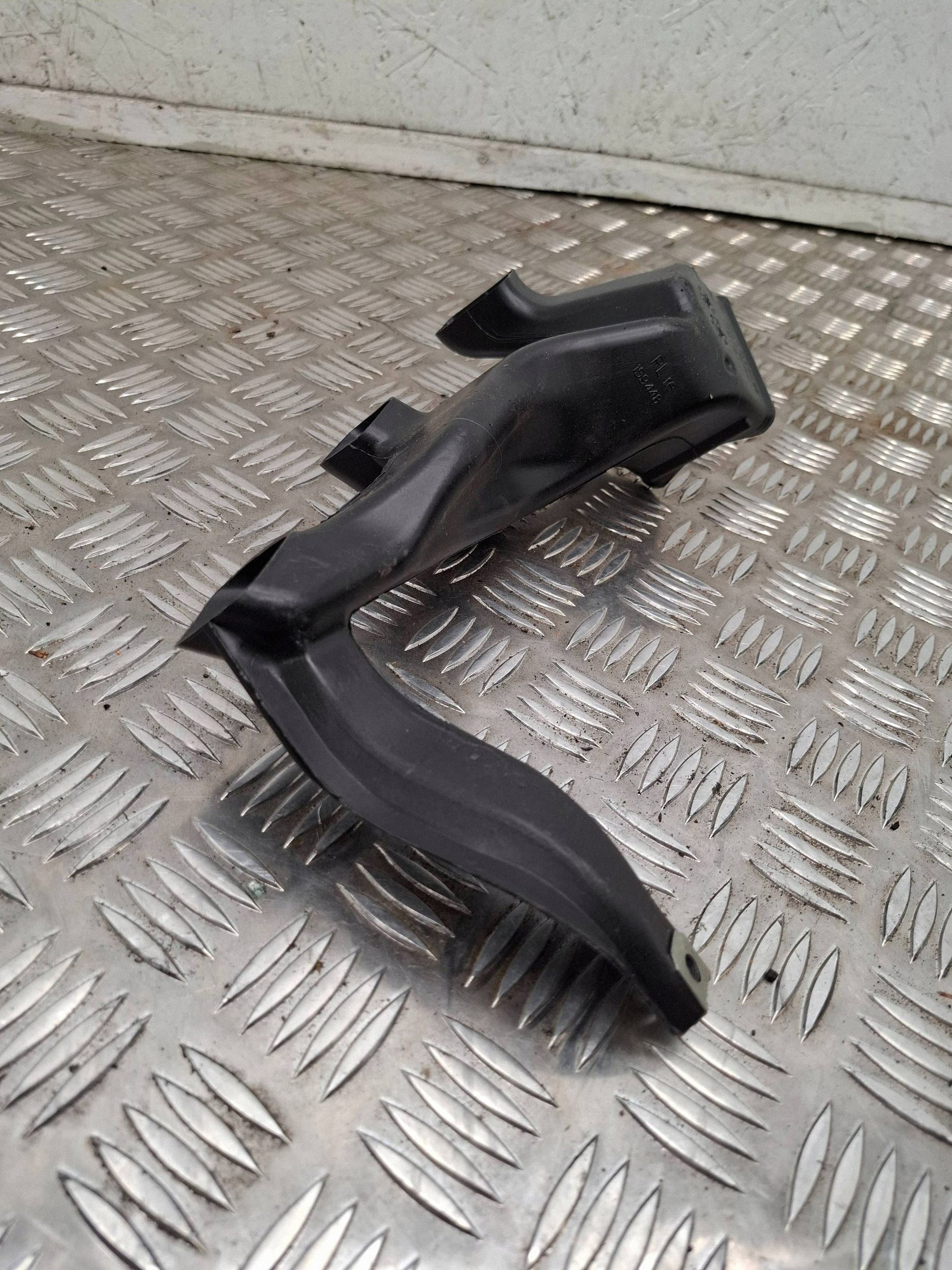 Porsche 718 Cayman 982 Lüftungskanal 99157269400 image 4