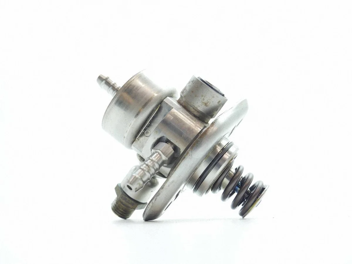Polttoainepumppu 06G127027L VW Tiguan II