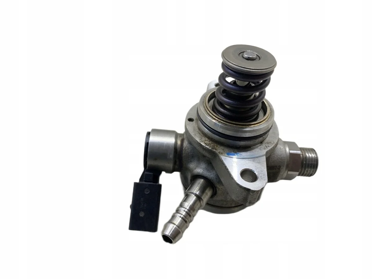 Polttoainepumppu 04E127027N Cupra Formentor