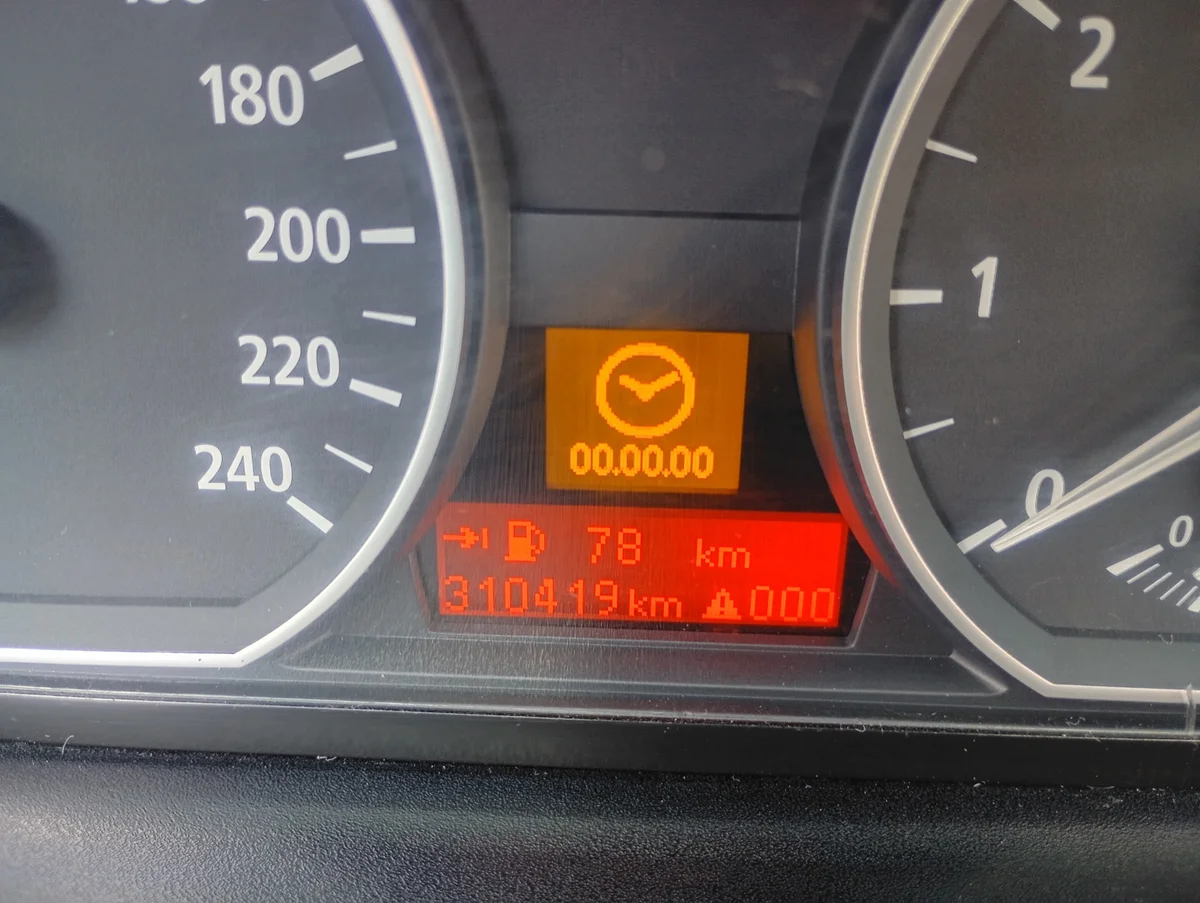 Teller BMW 1 E87 1.6 310419 km image 3