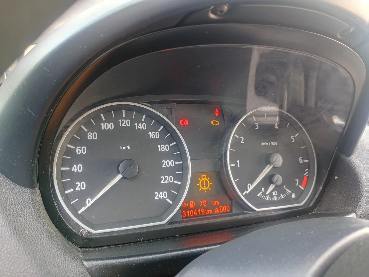 Teller BMW 1 E87 1.6 310419 km image 5