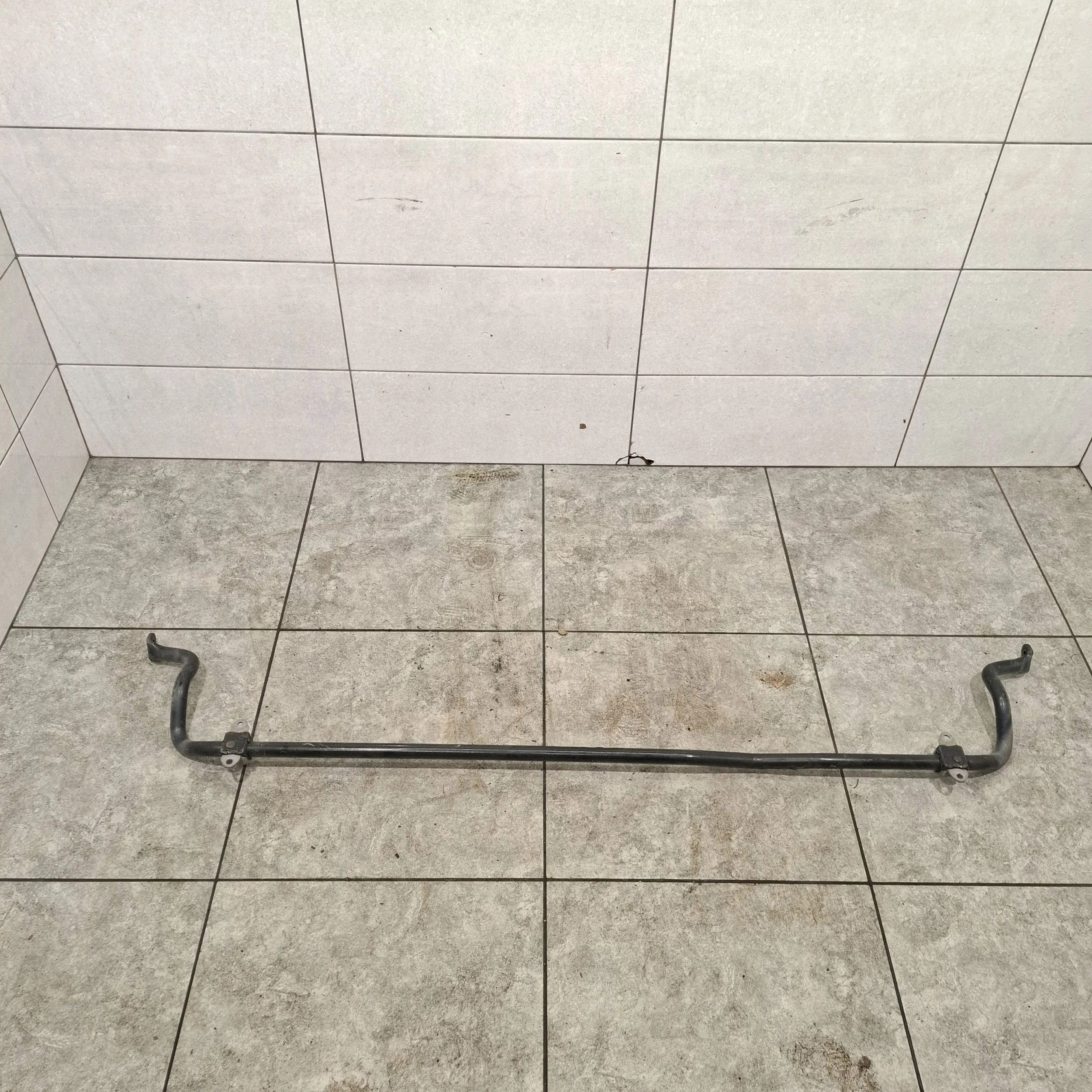 Stabilisator achter Mercedes SLK R172 A1723202111 image 2