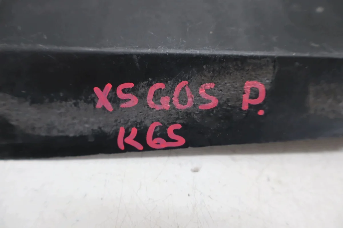 Cache radiateur droit BMW X5 G05 8589088 image 3